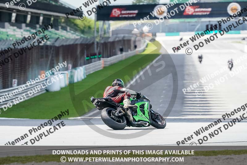 Sepang;event digital images;motorbikes;no limits;peter wileman photography;trackday;trackday digital images